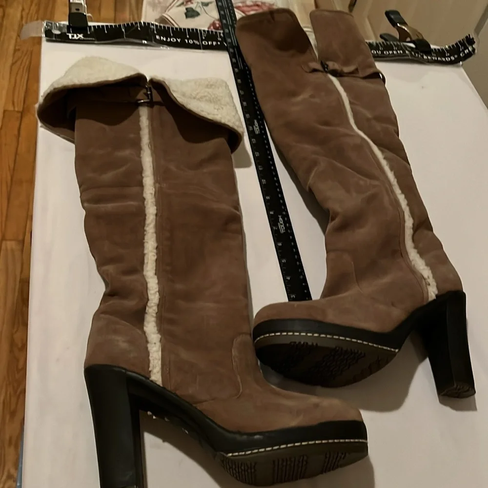 Kelsi Dagger size 10  tan suede over the knee boot shearling lined & trim NWOT